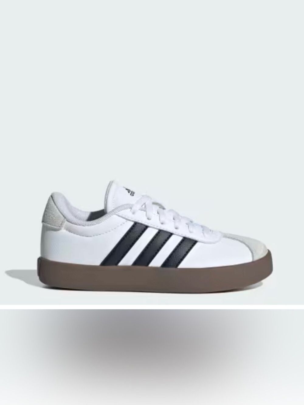 adidas White court 3.0 Sneakers with Black Stripes fits size 6/6.5